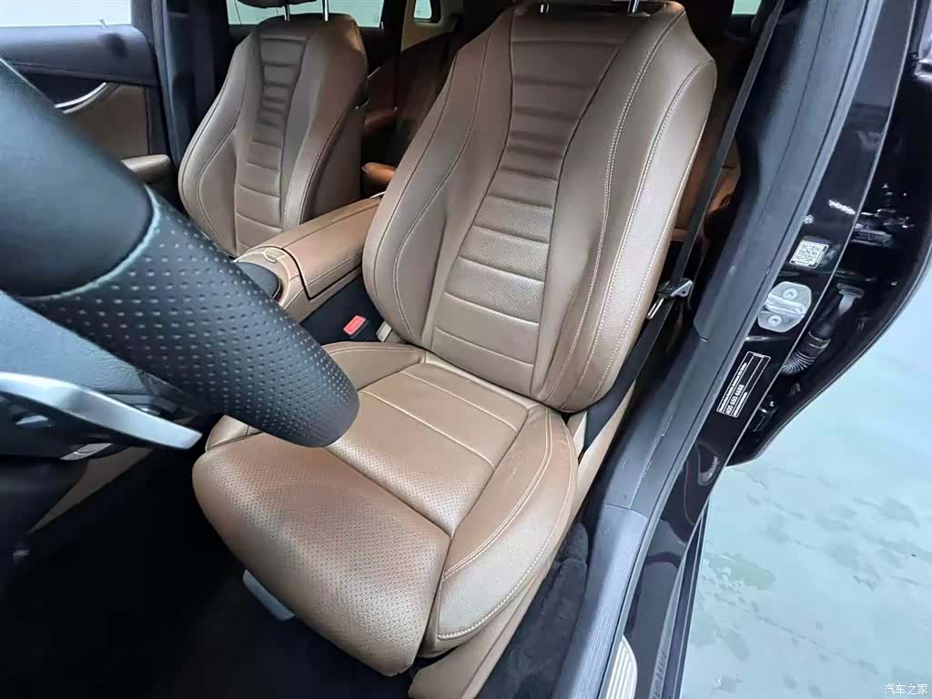 Mercedes-Benz E-Class, 2019 4