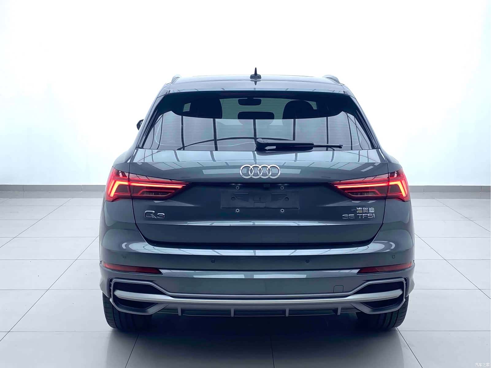 Audi Q3, 2022 все фото