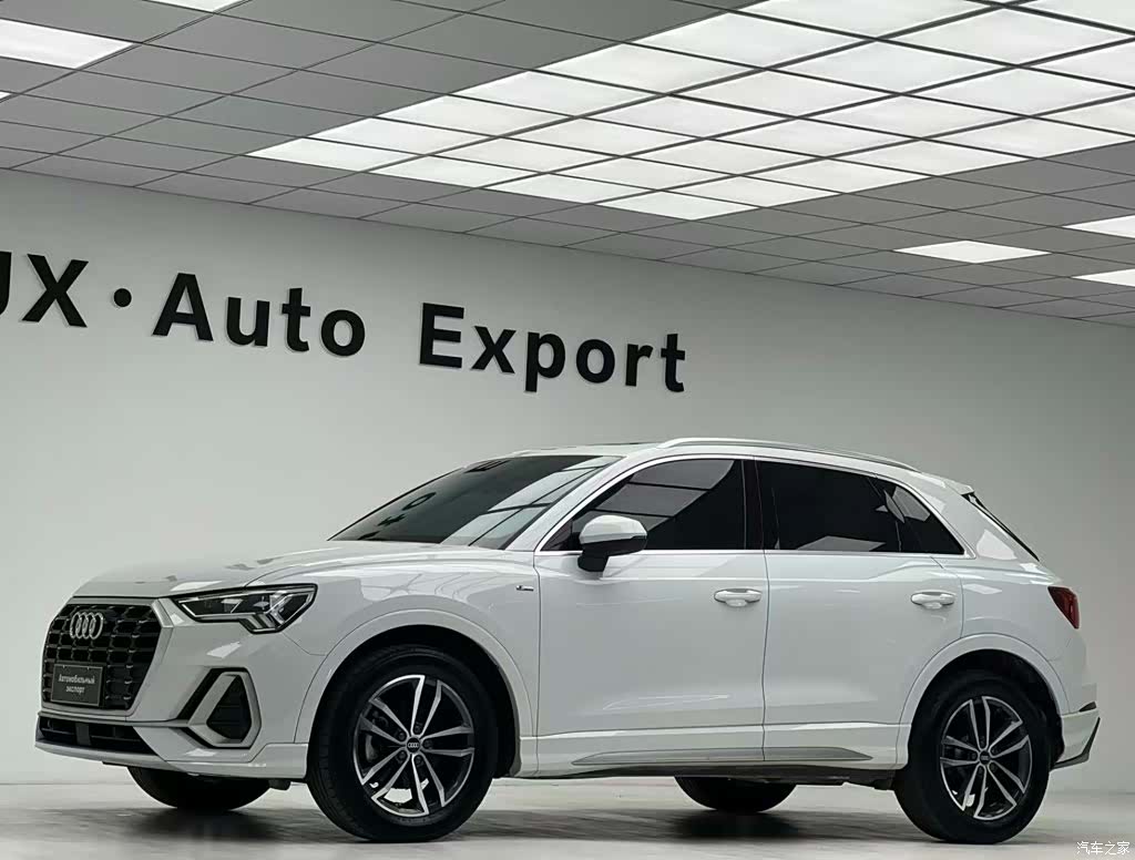 Audi Q3, 2022 23