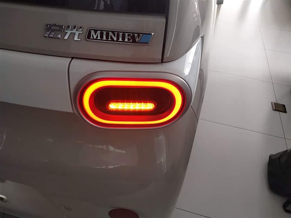 Wuling Hongguang MINIEV Wuling Hongguang MINIEV