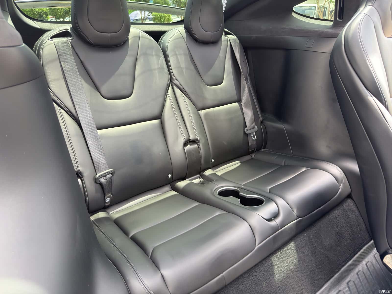 Tesla Model X, 2019 19