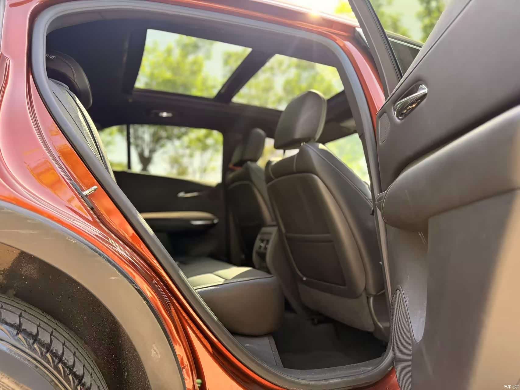 Cadillac XT4, 2019 12