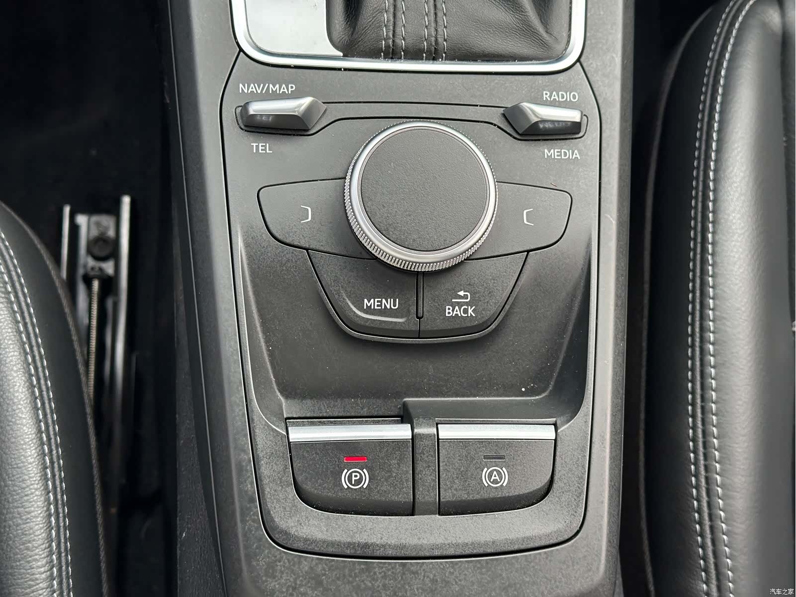 Audi Q2L, 2022 13