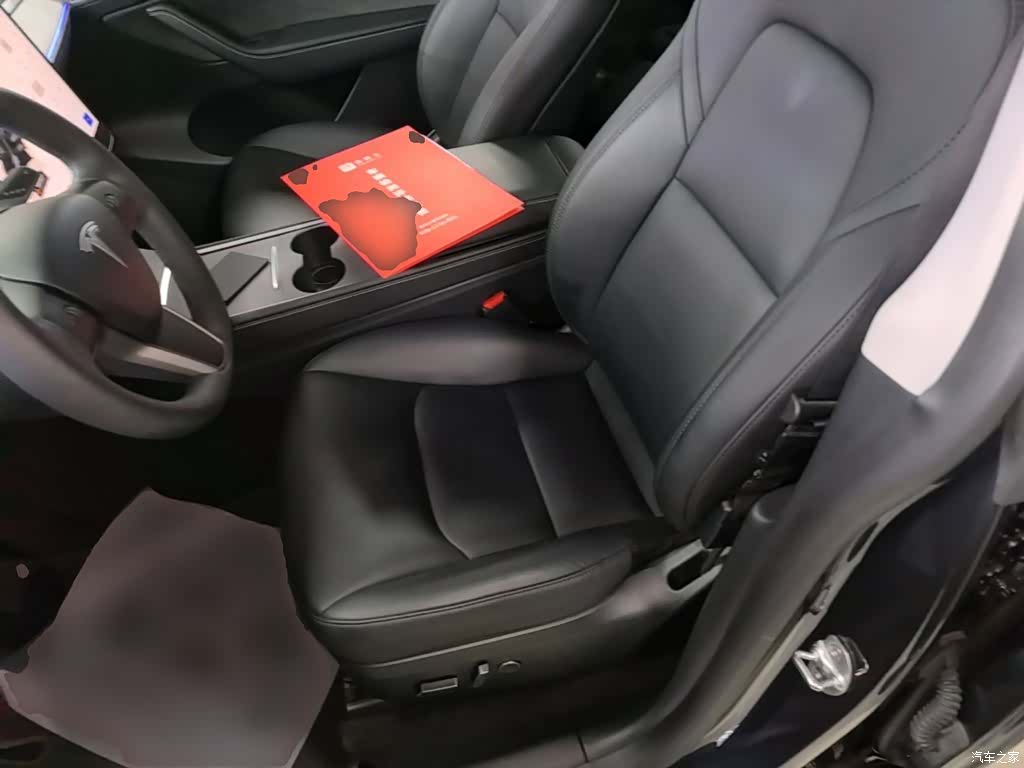 Tesla Model Y, 2024 15