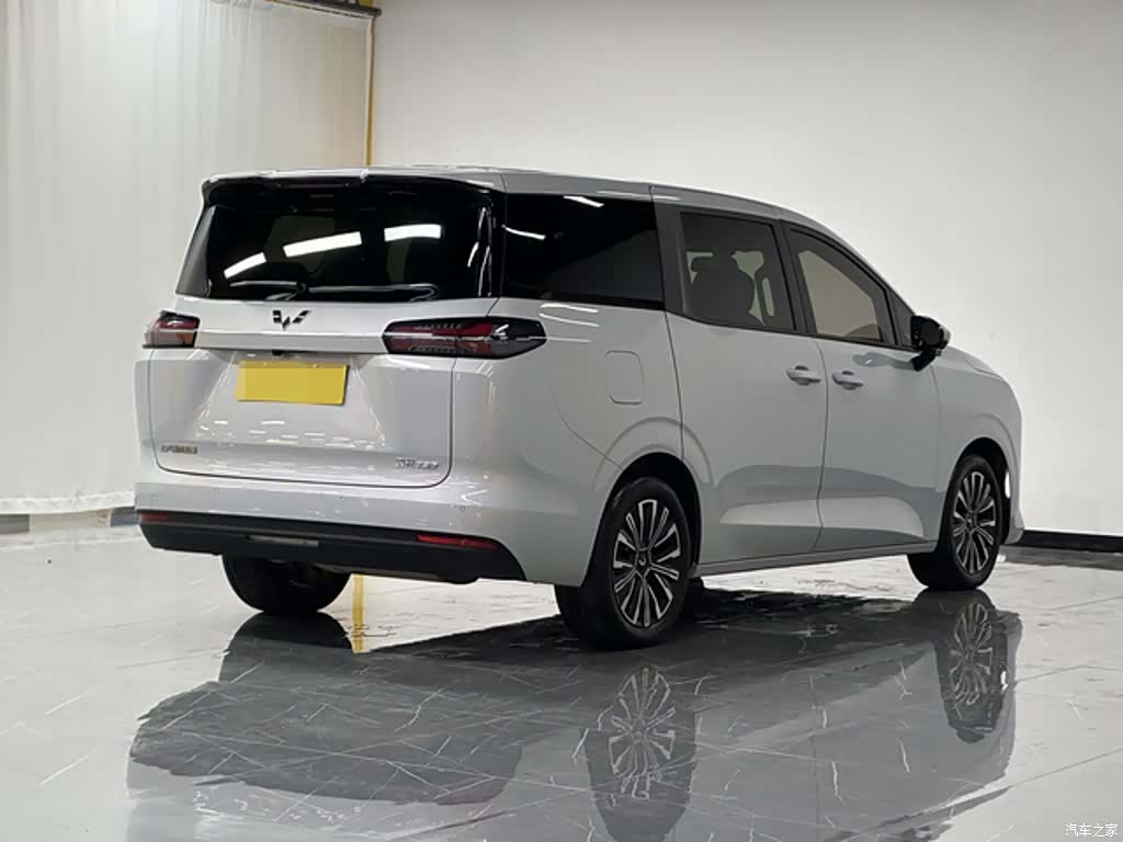 Wuling 730, 2025 6