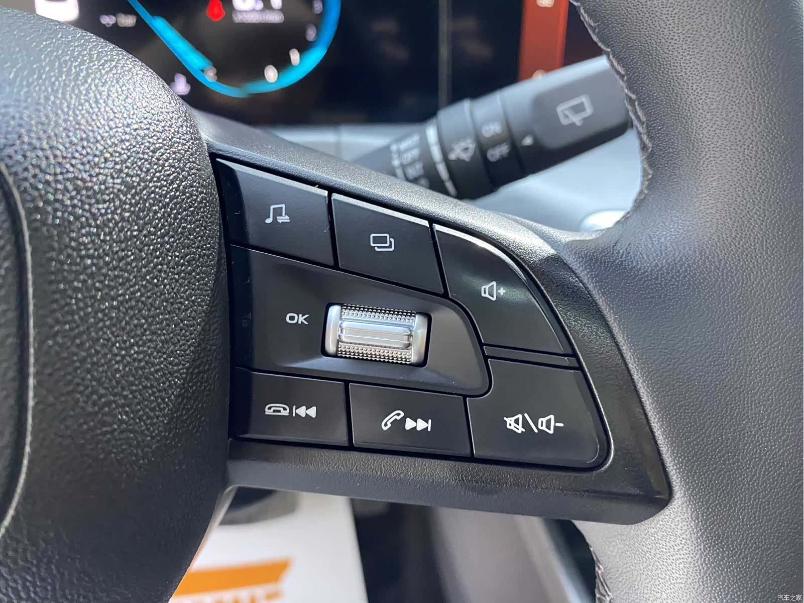 Changan CS35, 2022 13