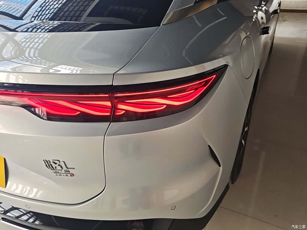 BYD Han, 2025 8