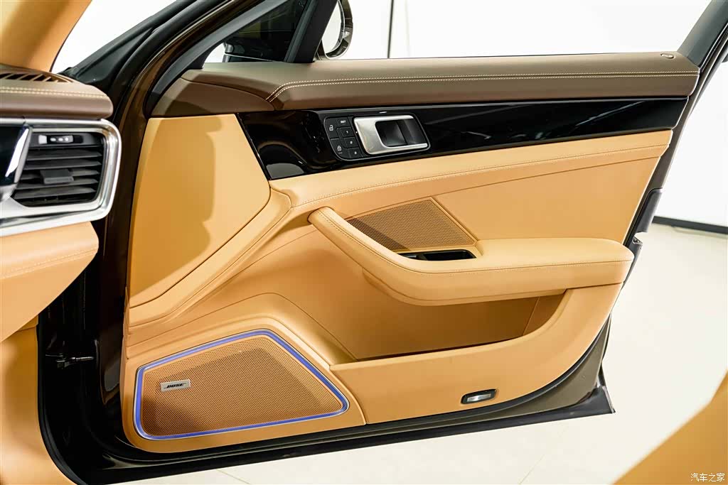 Porsche Panamera, 2022 16