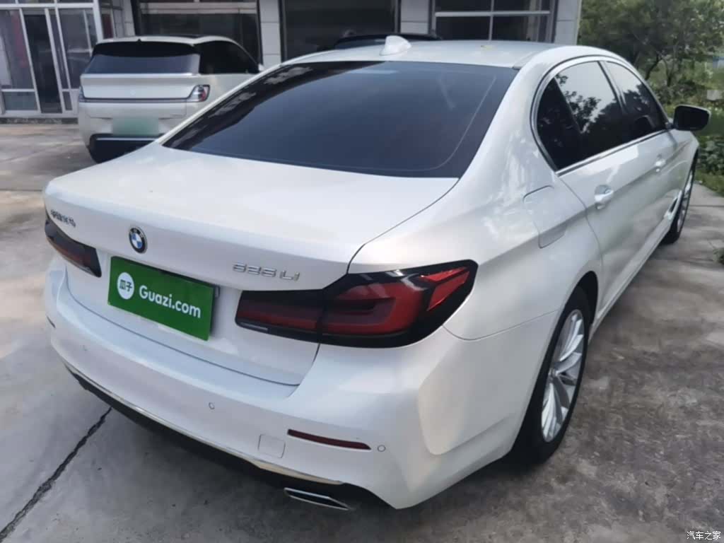 BMW 5 Series, 2022 7