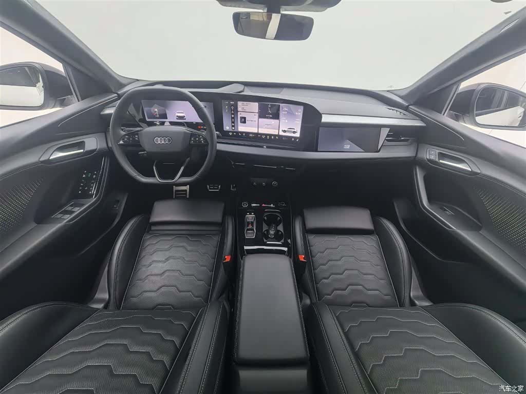 Audi e-tron, 2025 12
