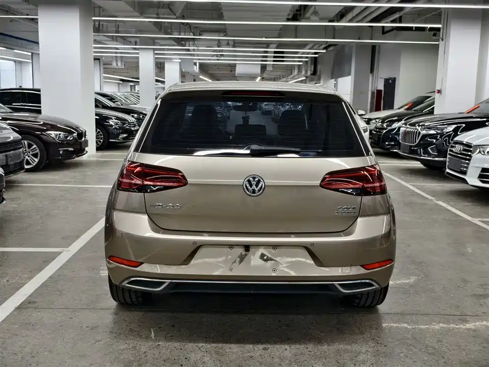 Volkswagen golf