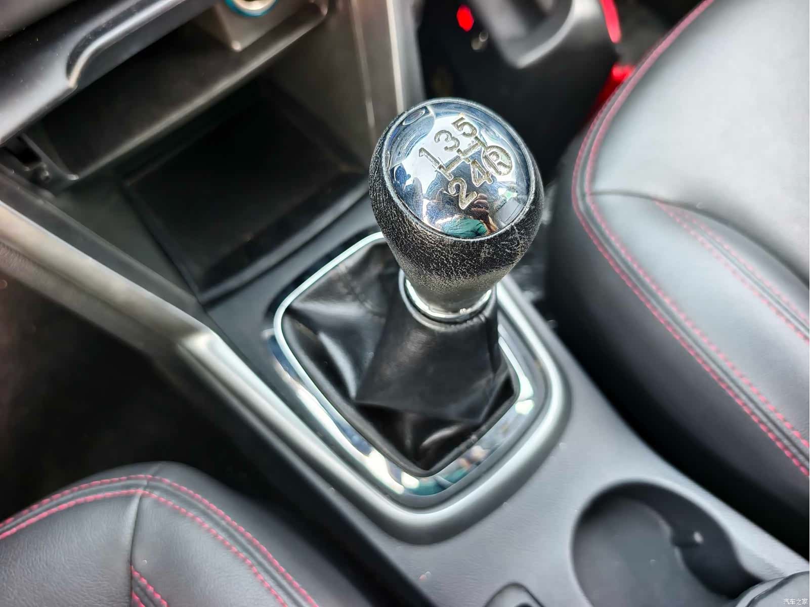 Chery 3, 2015 8