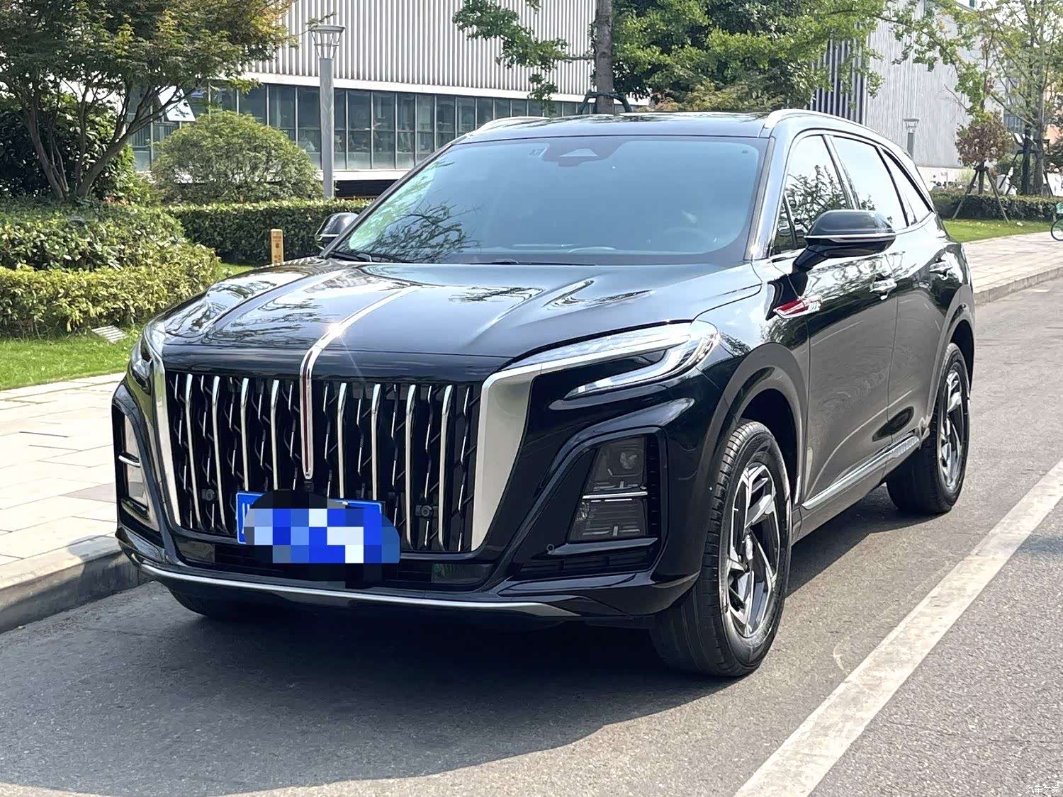 Hongqi HS3, 2025 1