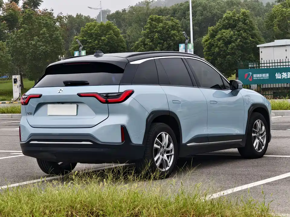 NIO ES6