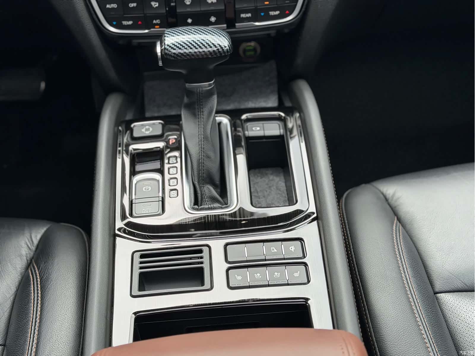 Trumpchi GS8, 2018 13