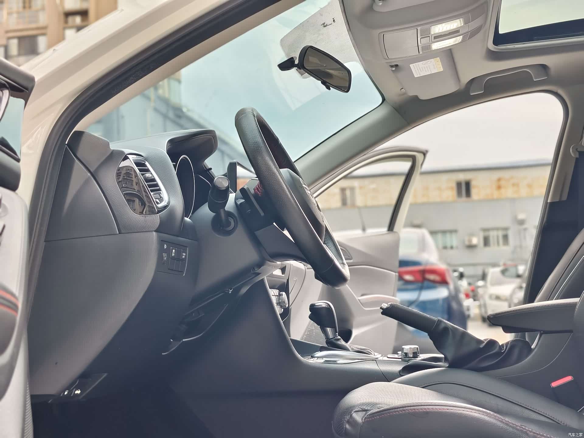 Mazda Mazda3, 2014 11