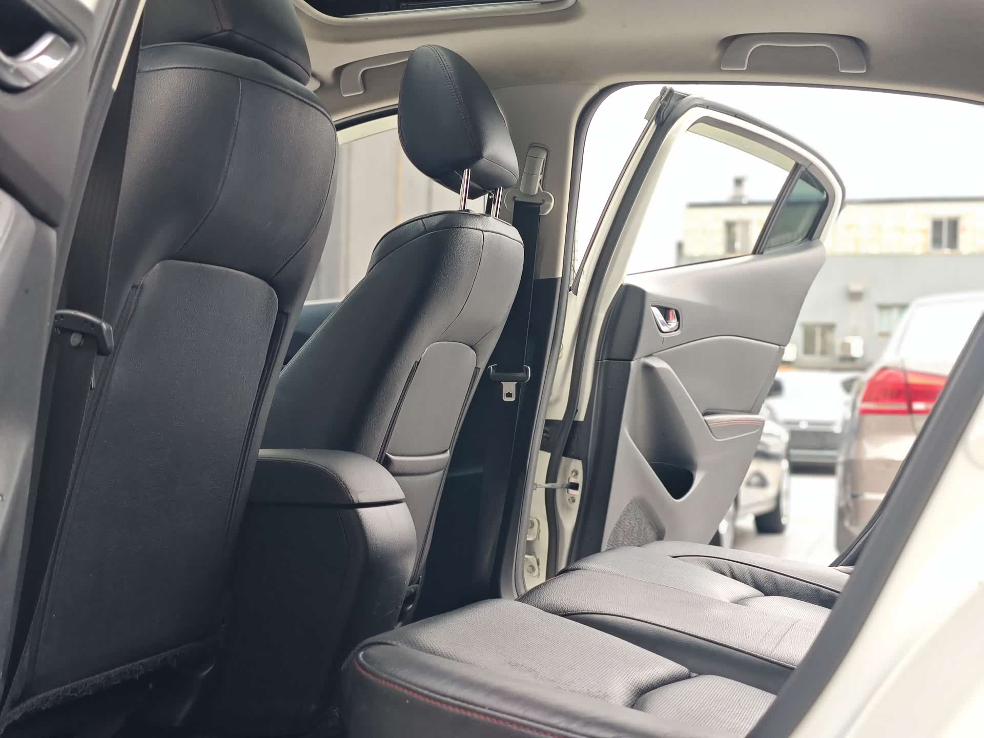 Mazda Mazda3, 2014 16
