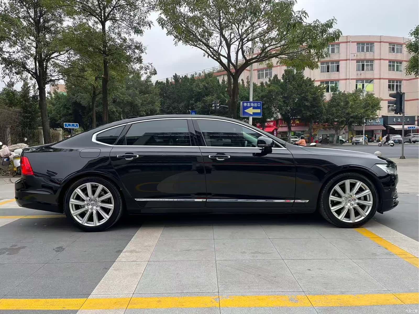 Volvo S90, 2018 9