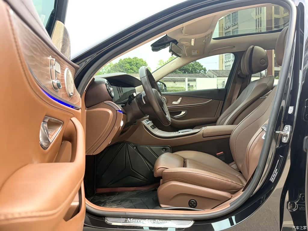 Mercedes-Benz E-Class, 2021 4