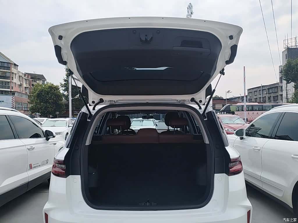 Geely X6, 2021 19