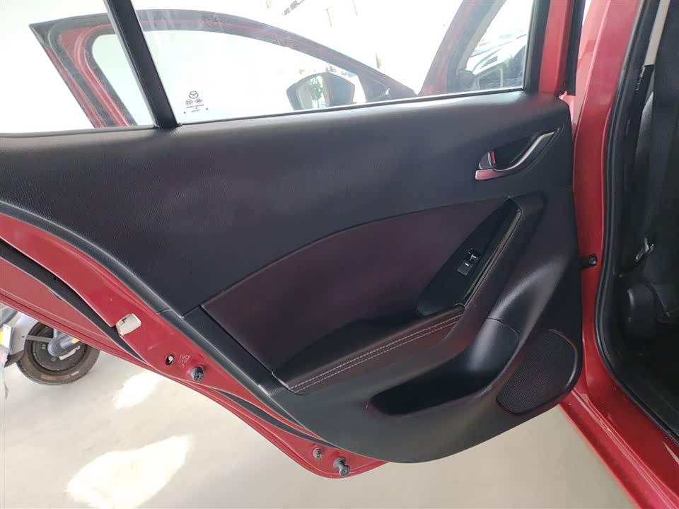 Mazda 3 Angkesaila Mazda 3 Angkesaila