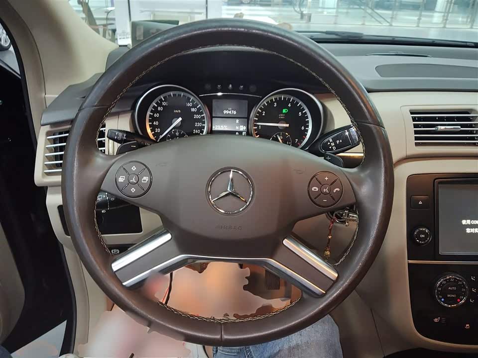 Mercedes-Benz R-class