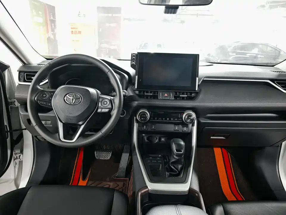 Toyota RAV4 Rongfang