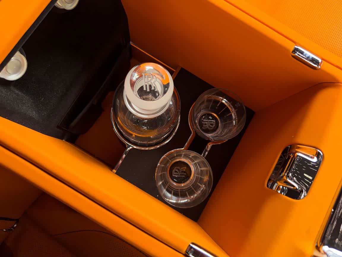 Rolls-Royce Cullinan, 2022 30