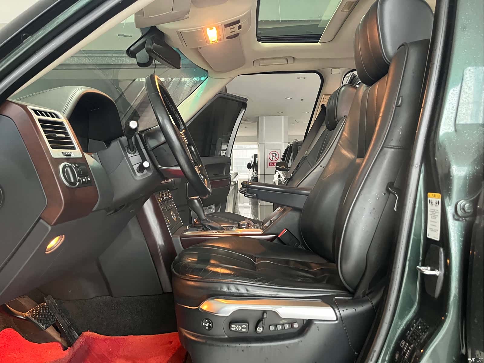 Land Rover Range Rover, 2011 4