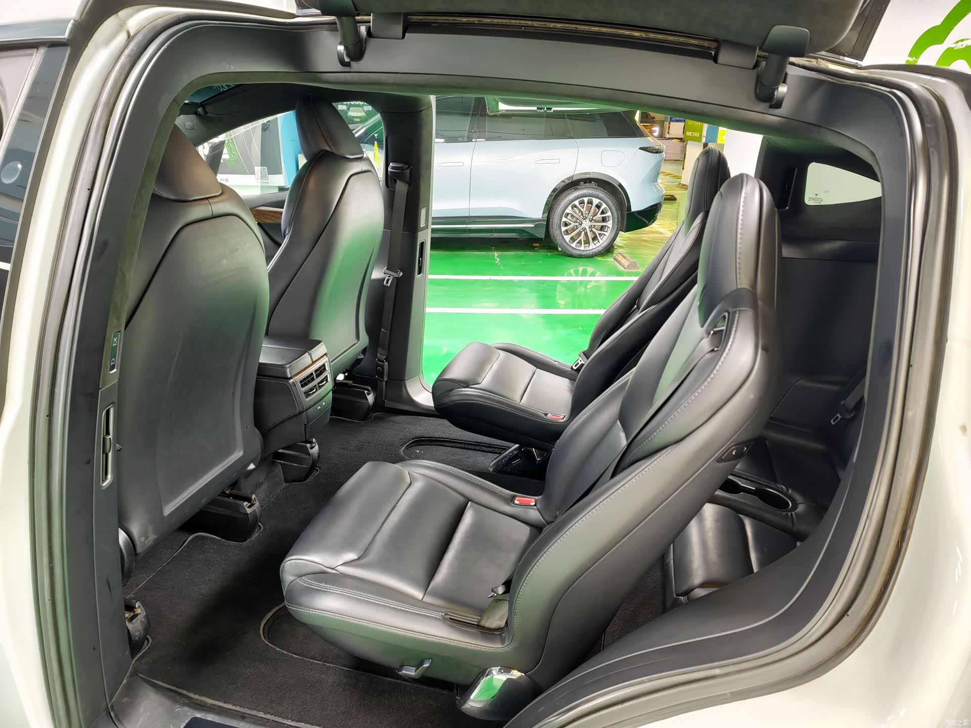 Tesla Model X, 2020 18