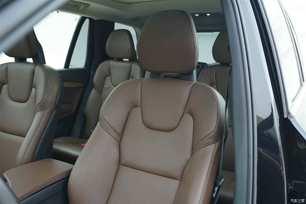 Volvo XC90, 2020 13