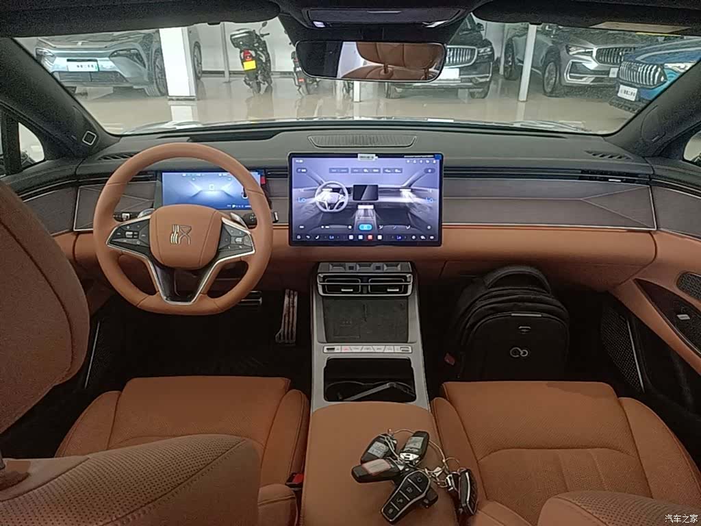 BYD Han, 2025 10