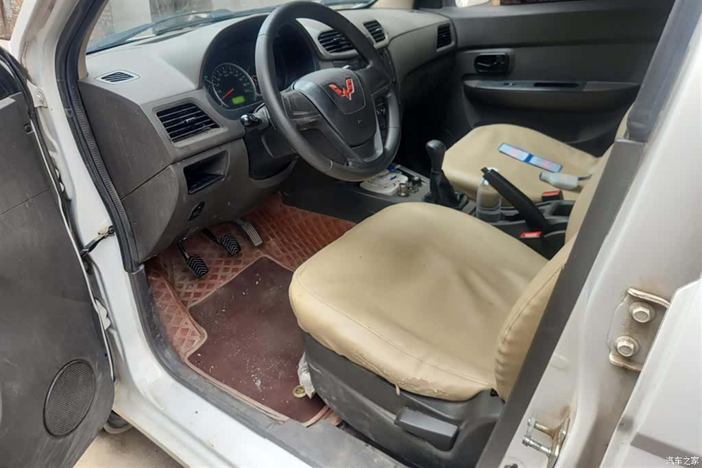 Wuling Hongguang, 2022 9