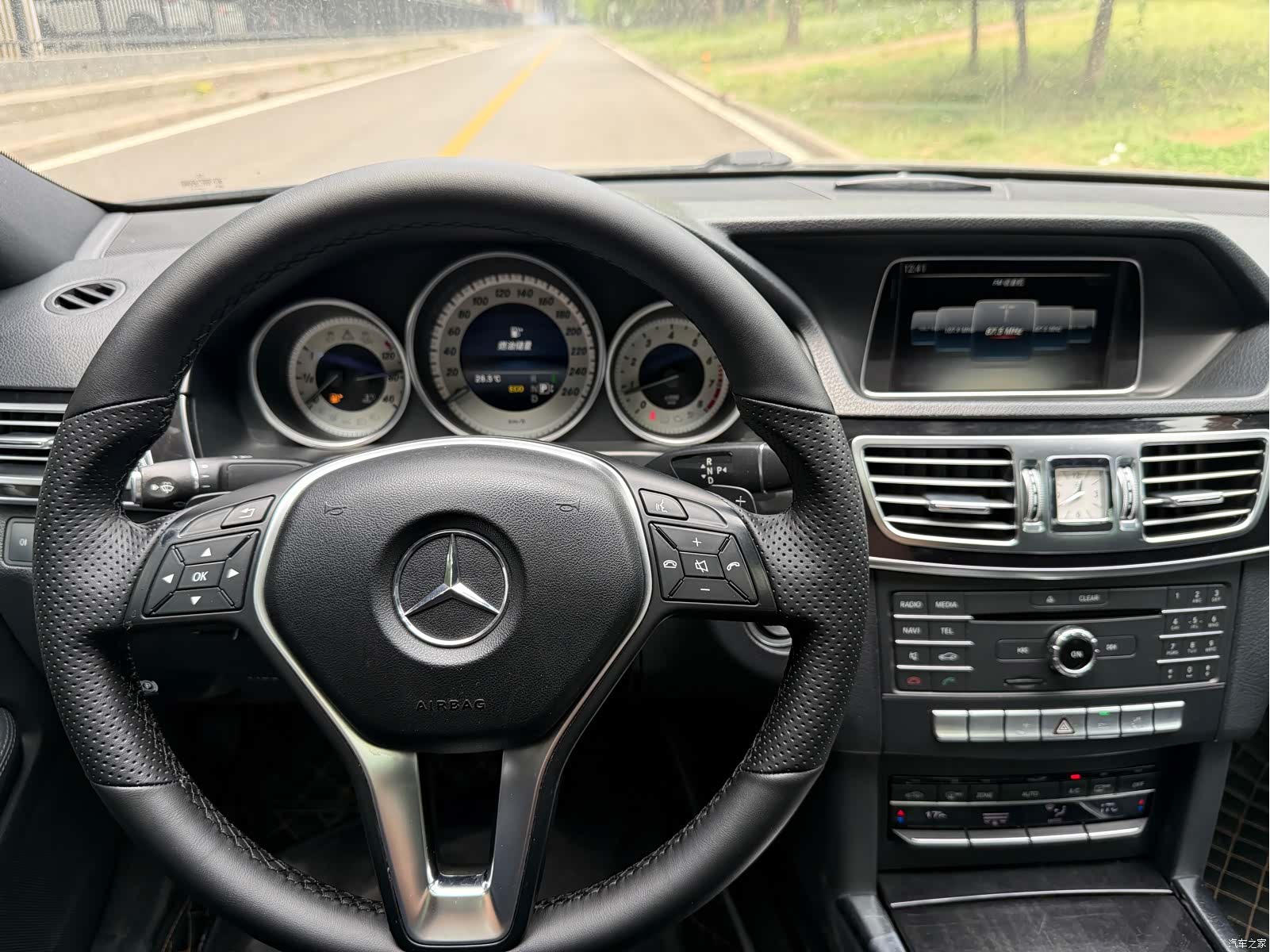 Mercedes-Benz E-Class, 2016 11