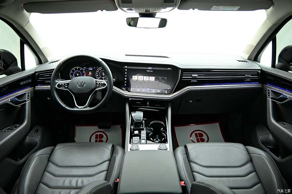 Volkswagen Touareg, 2025 13