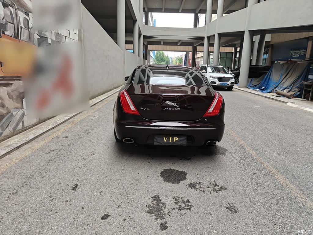 Jaguar XJ, 2015 15