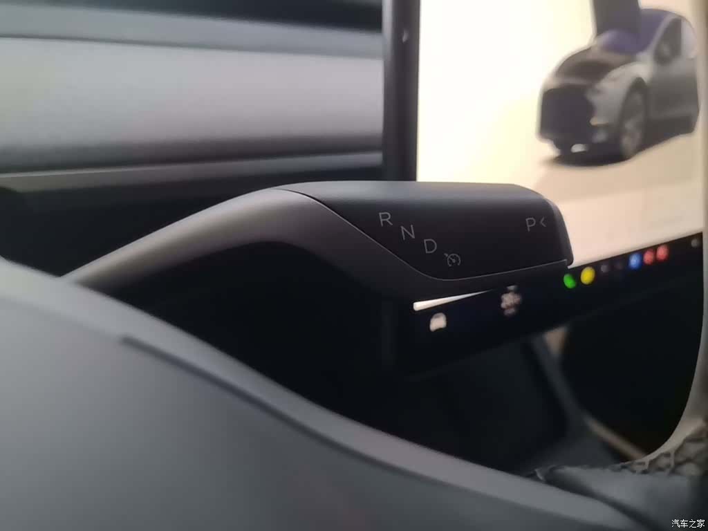 Tesla Model Y, 2024 14
