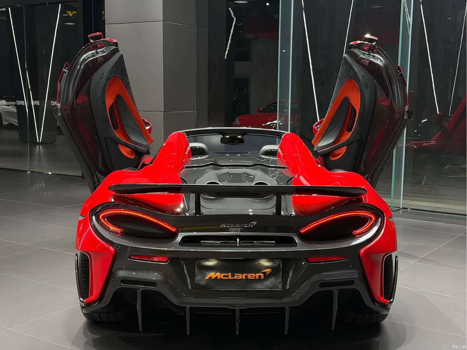 McLaren 600LT, 2020 4