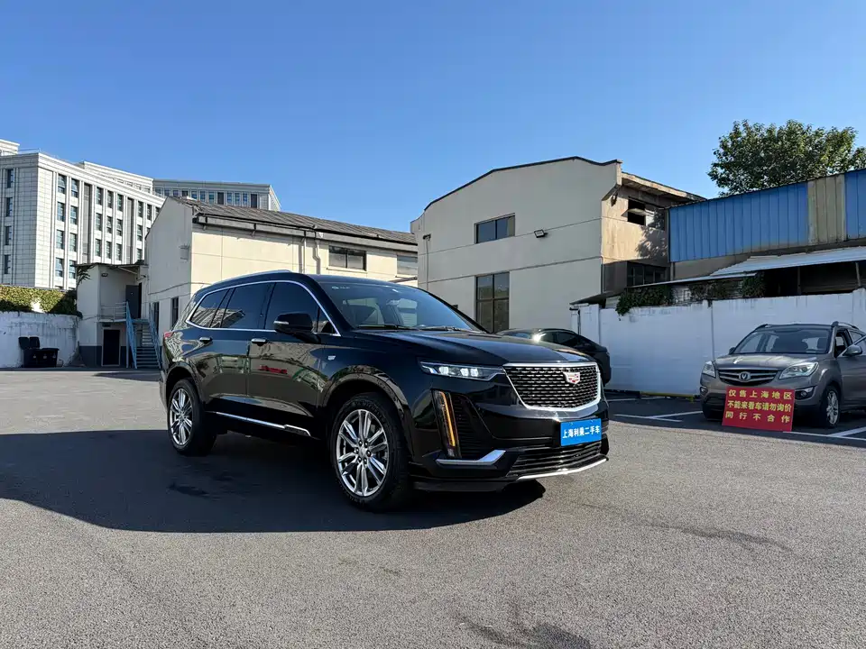 Cadillac XT6