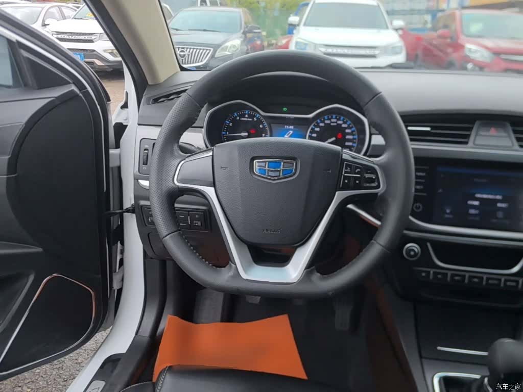 Geely Emgrand, 2017 11