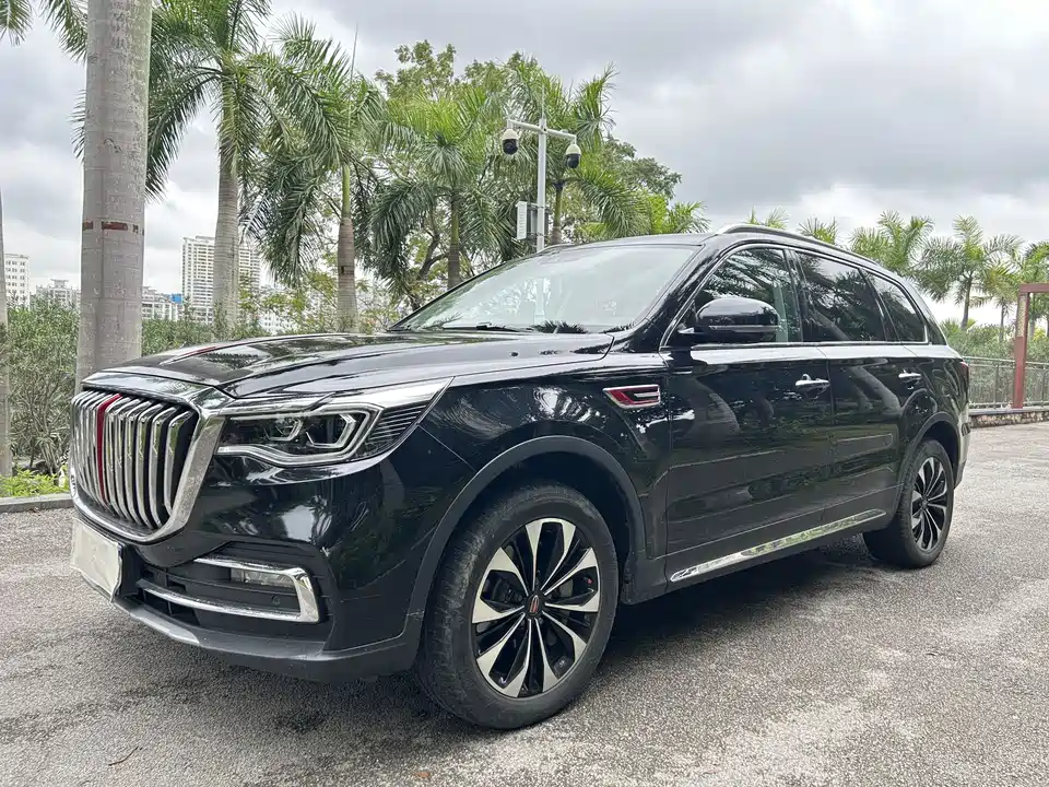 Hongqi HS7