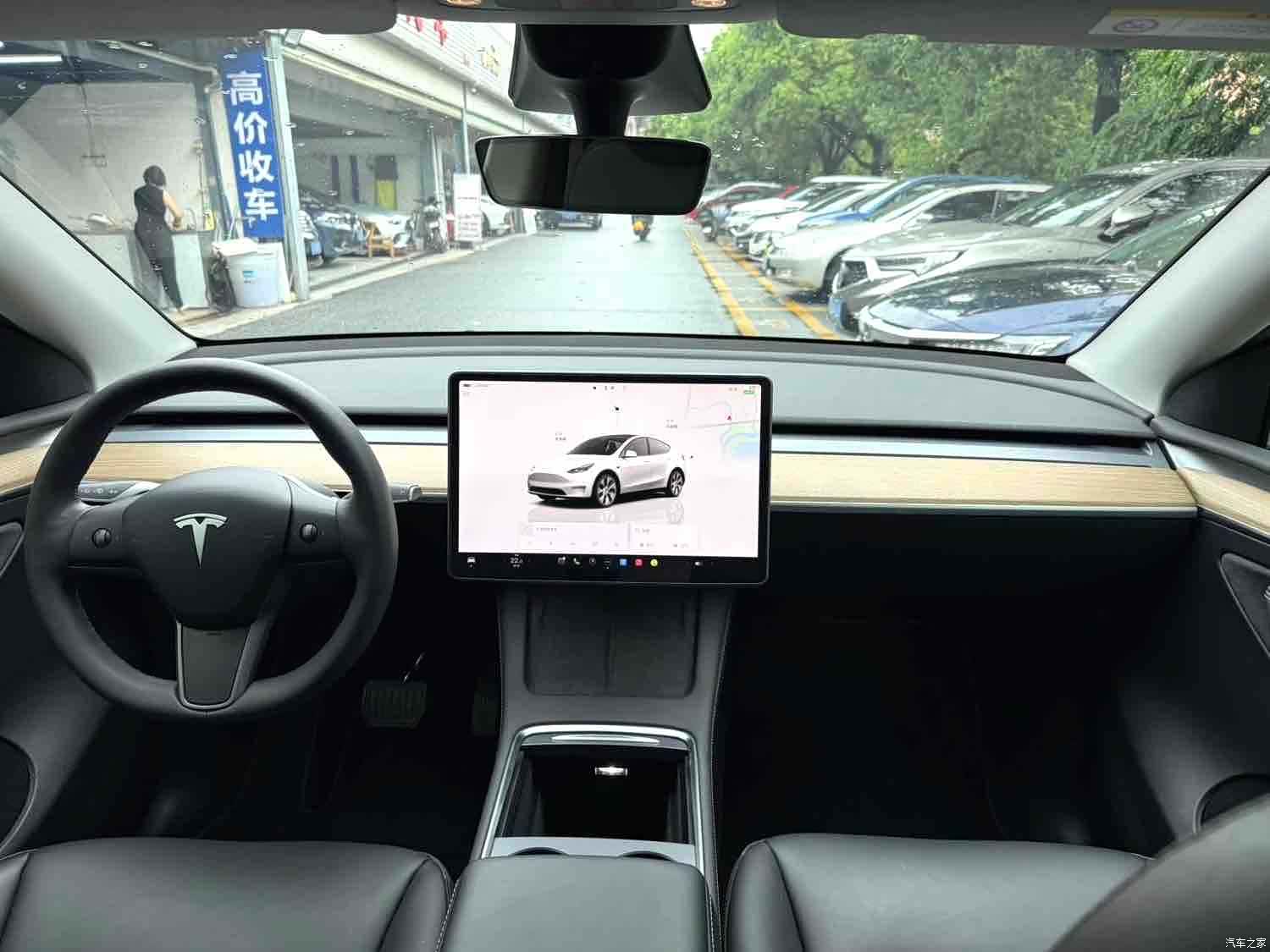Tesla Model Y, 2022 11