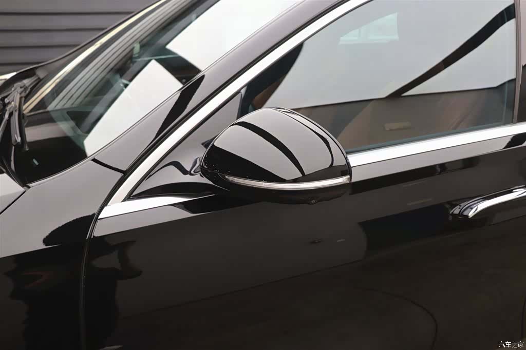 Mercedes-Benz S-Class, 2023 28
