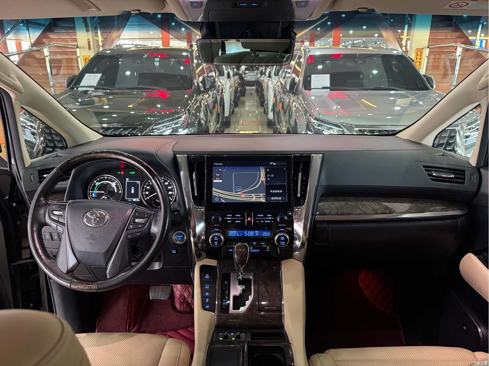 Toyota Vellfire, 2021 10
