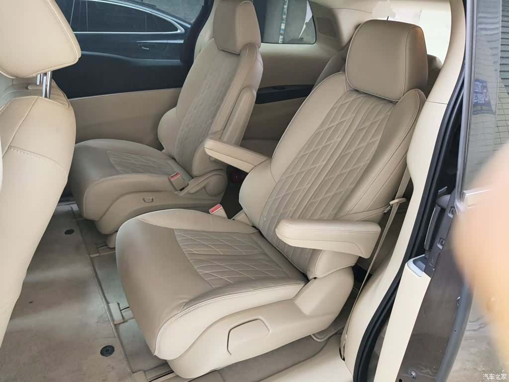 Buick GL8, 2023 15