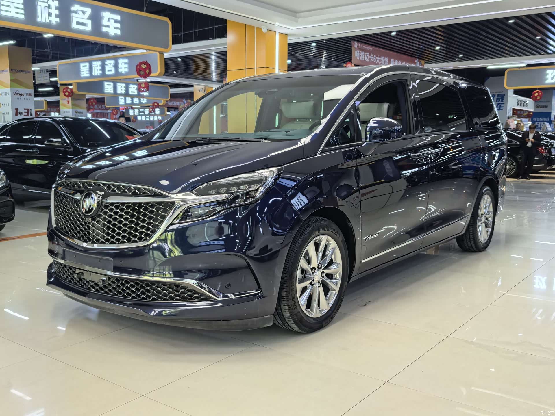 Buick GL8, 2021 1