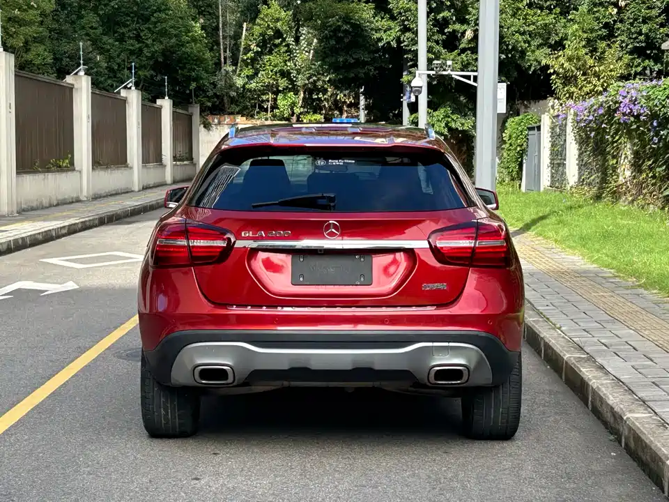 Mercedes-Benz GLA