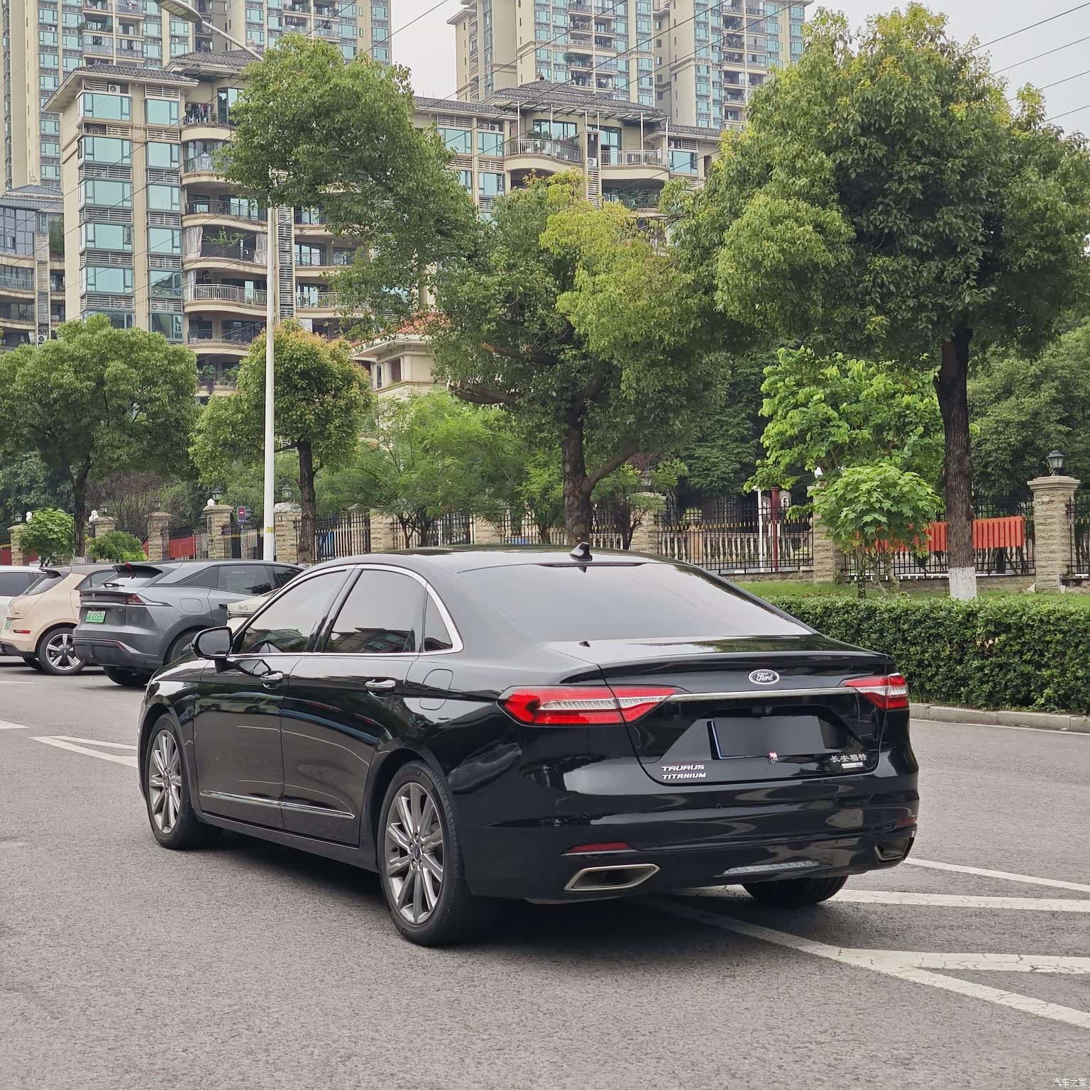 Ford Taurus, 2021 6