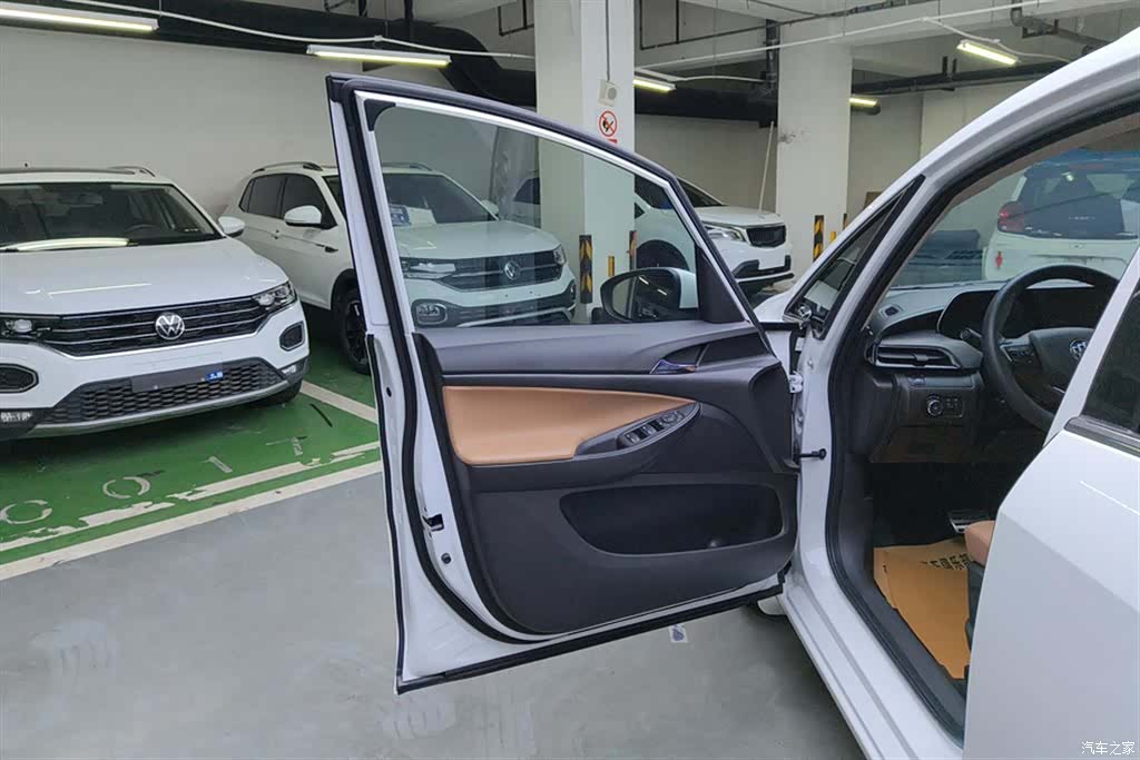 Buick GL6, 2022 7