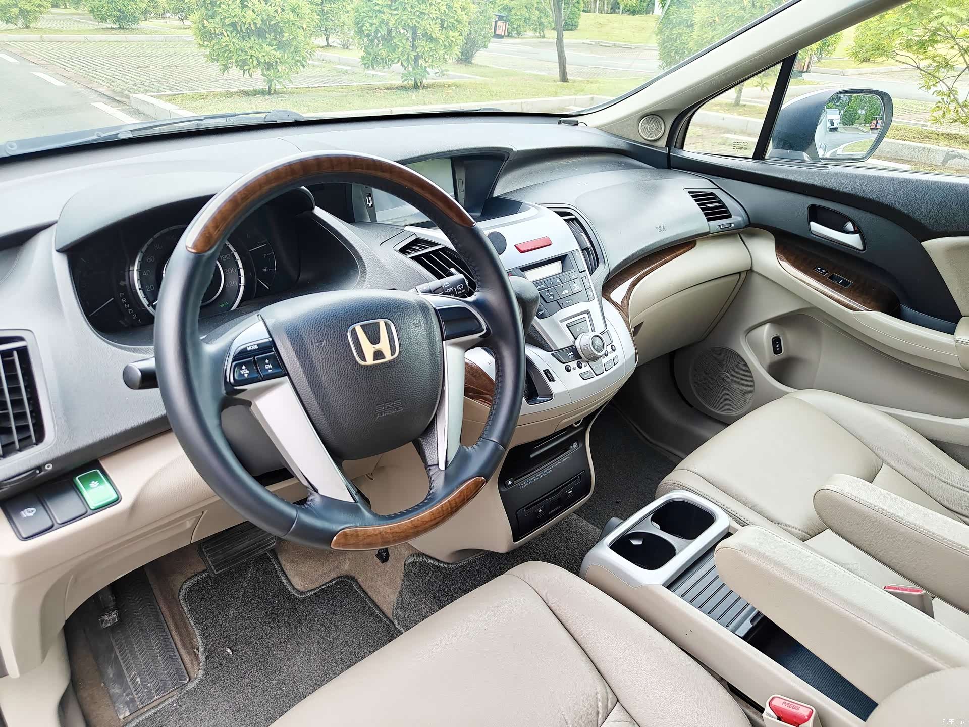 Honda Odyssey, 2013 11